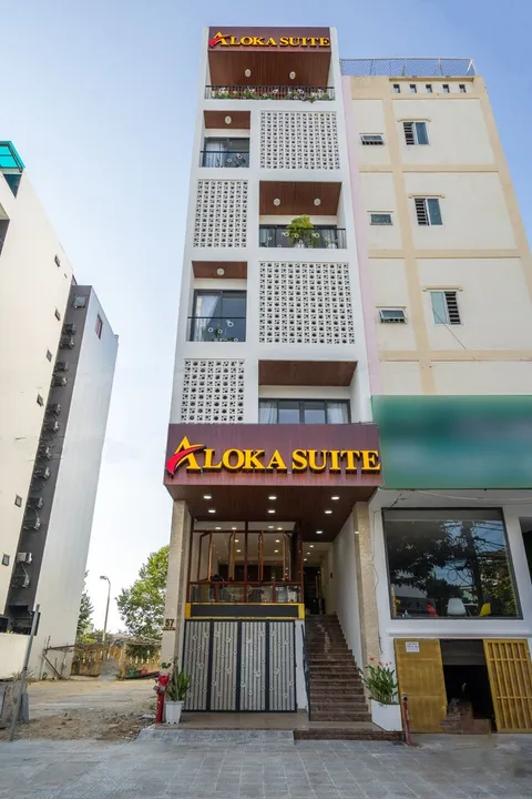 Khách sạn Aloka
